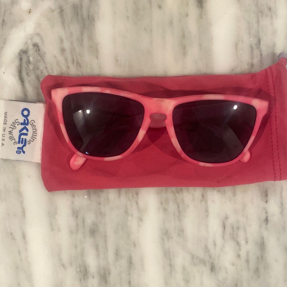 Oakley- never used pink sunglasses